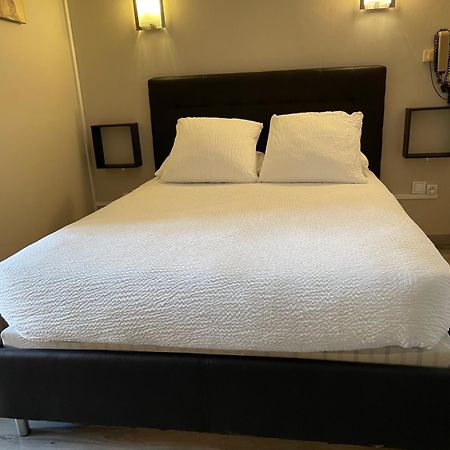Logis Hotel Le Clement V روكمور المظهر الخارجي الصورة