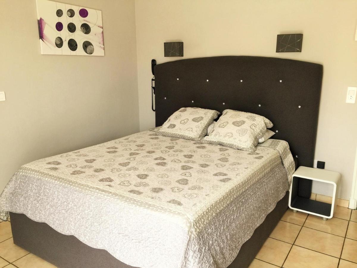 Logis Hotel Le Clement V روكمور المظهر الخارجي الصورة