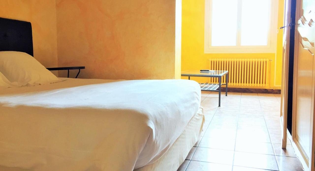 Logis Hotel Le Clement V روكمور المظهر الخارجي الصورة