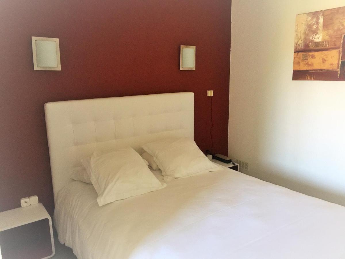 Logis Hotel Le Clement V روكمور المظهر الخارجي الصورة