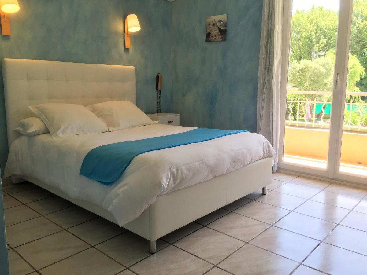 Logis Hotel Le Clement V روكمور المظهر الخارجي الصورة