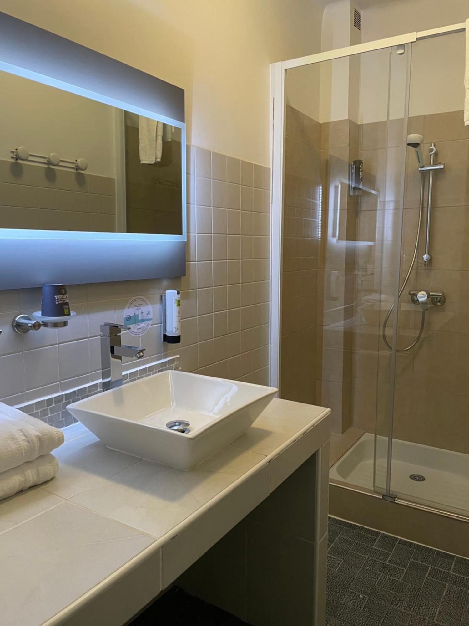 Logis Hotel Le Clement V روكمور المظهر الخارجي الصورة
