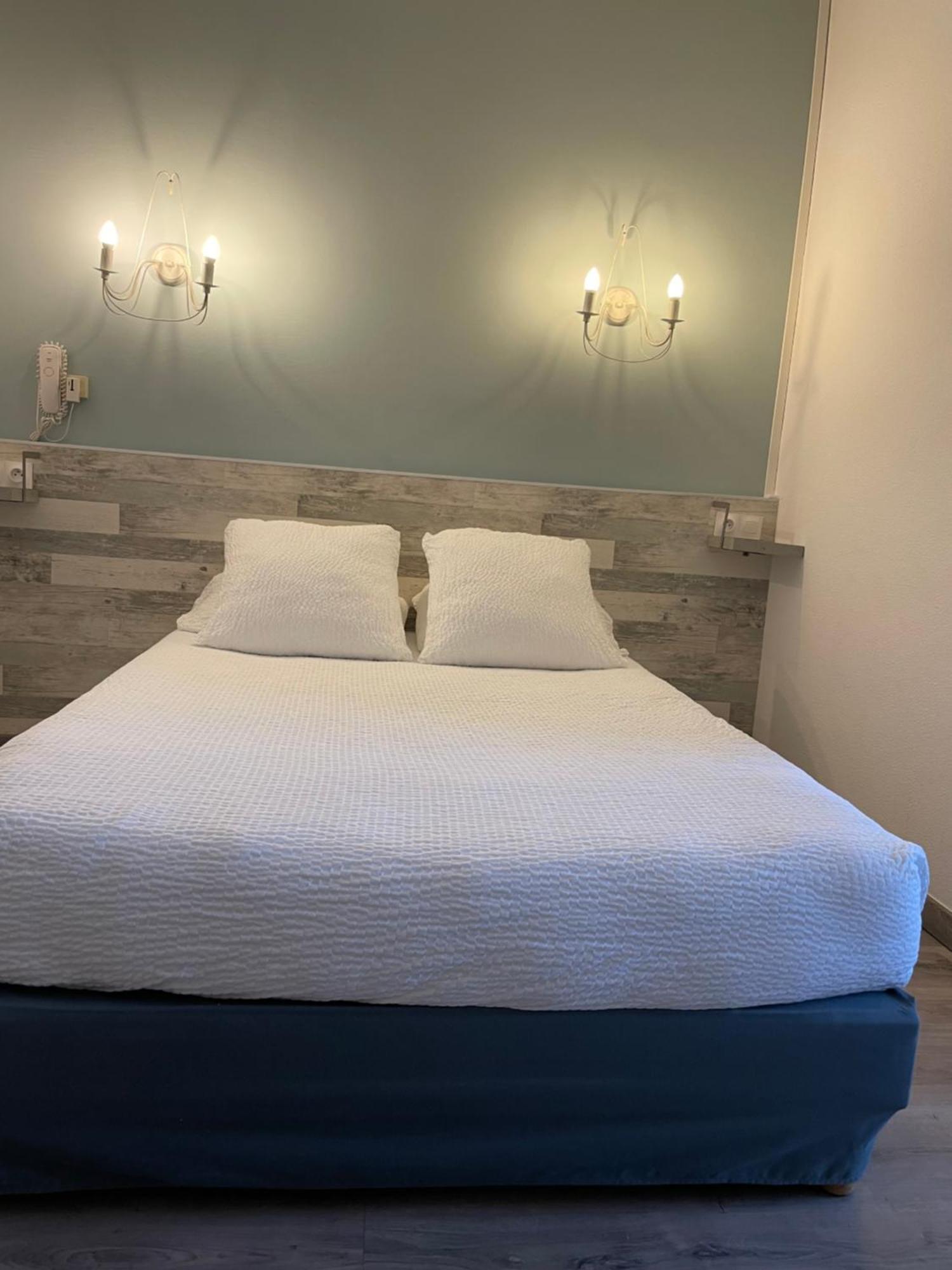 Logis Hotel Le Clement V روكمور المظهر الخارجي الصورة