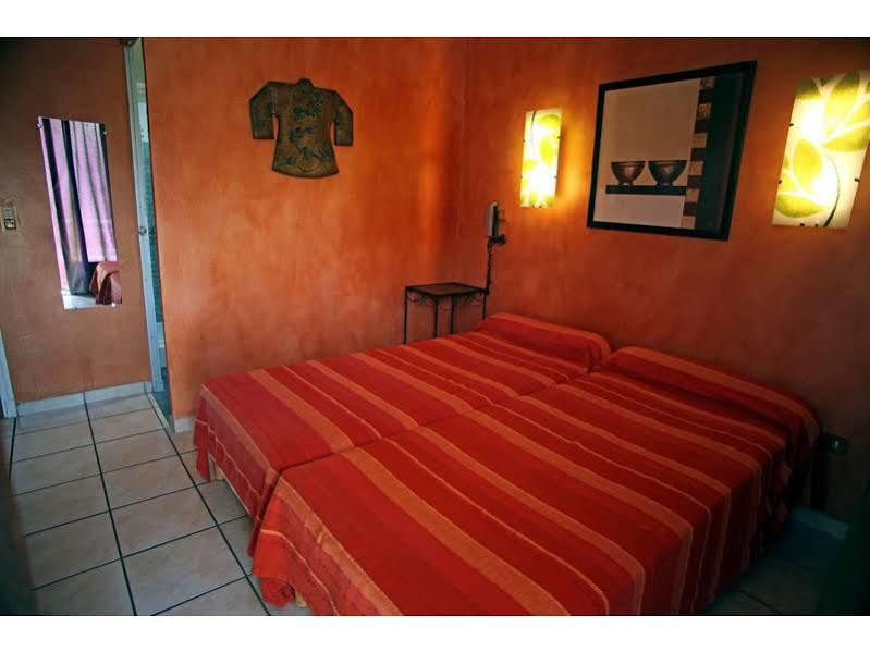 Logis Hotel Le Clement V روكمور المظهر الخارجي الصورة